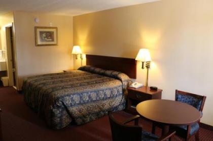 Western Inn - Gonzales - image 2