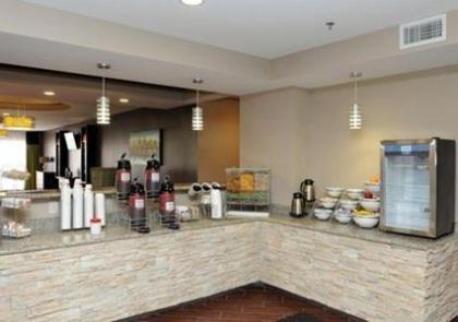 Comfort Suites near Tanger Outlet Mall - image 13