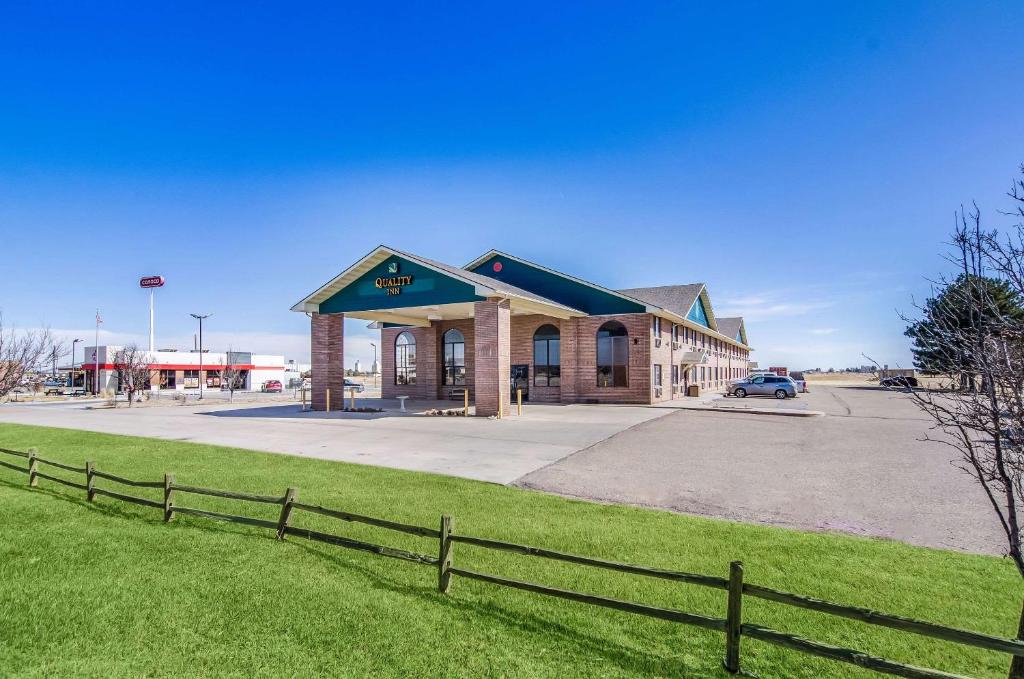 Quality Inn Goodland KS near Northwest Kansas Technical College - main image