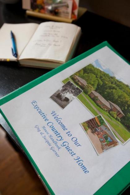Executive 4bdr Country Getaway-Bachelor(ette) Wedding Parties Welcome - image 12