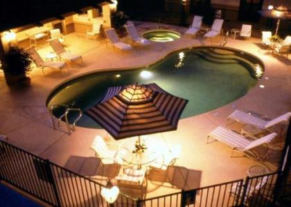Hampton Inn & Suites Phoenix-Goodyear - image 3