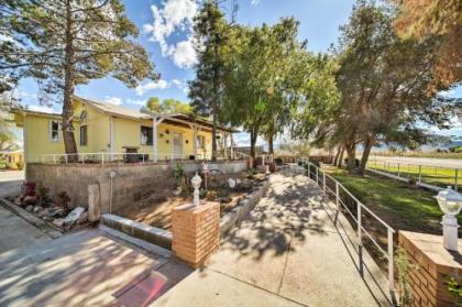 1 Acre Farmhouse   2 miles to Phoenix Raceway