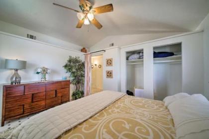 1-Acre Farmhouse - 2 Miles to Phoenix Raceway - image 3