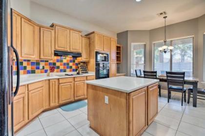 Luxe House 5 Mi to Goodyear Mins to Golf and Hike! - image 3