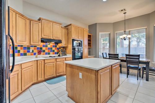 Luxe House 5 Mi to Goodyear Mins to Golf and Hike! - image 3