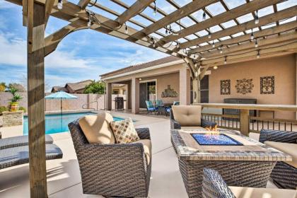 Getaway with Outdoor Oasis 6Mi to Goodyear Ballpark! - image 10