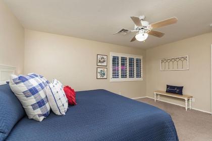 Estrella Grand 4BR by Casago - image 2