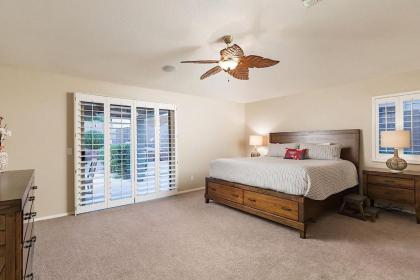 Estrella Grand 4BR by Casago - image 9