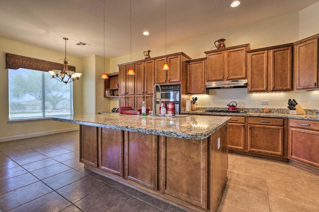 Estrella Hideaway Near Trails Lakes and River! - image 5