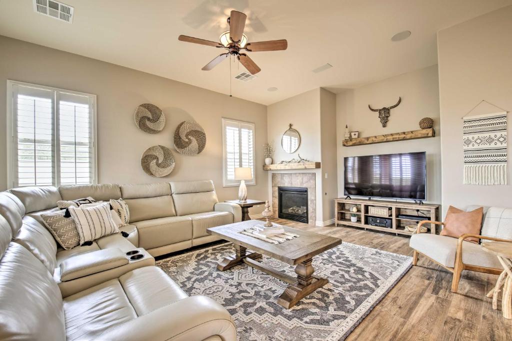 Stylish Goodyear Oasis with Game Room and Pool! - main image