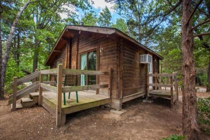 Lake texoma Camping Resort Cabin 1 Gordonville