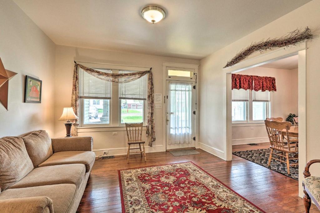 Charming Amish Country Home with Private Pool and BBQ! - image 4