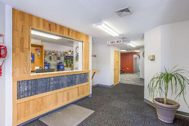 Rodeway Inn - image 4