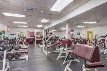 Rodeway Inn - image 9