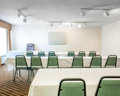 Comfort Inn Goshen - image 13