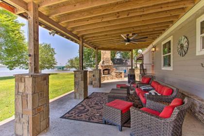 Lakefront Retreat with Private Dock and Bar Hut Graford