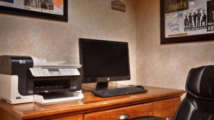 Best Western Granbury Inn and Suites - image 5