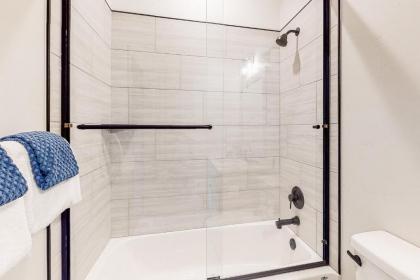 Modern Granby Ranch Getaway - image 14