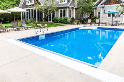 Putters Pool House Michigan