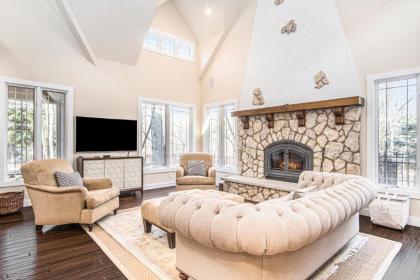 Putter's Pool House - image 2