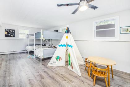 The Sunset House - image 14