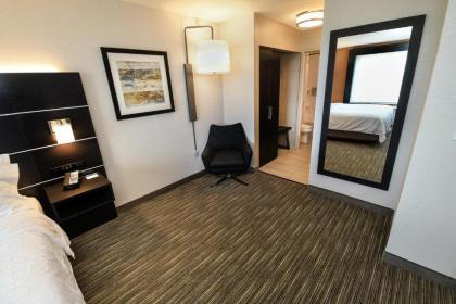 Holiday Inn Express Hotel & Suites Grand Forks an IHG Hotel - image 2