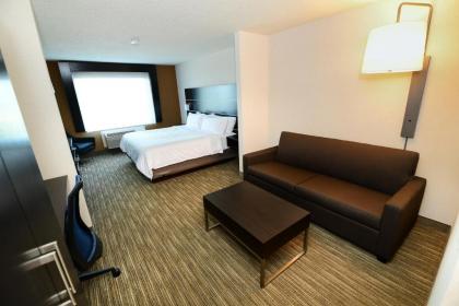 Holiday Inn Express Hotel & Suites Grand Forks an IHG Hotel - image 20