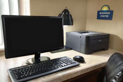 Days Inn by Wyndham Columbia Mall - image 5