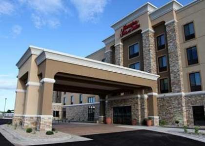 Hampton Inn  Suites Grand Forks