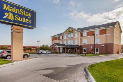 MainStay Suites Grand Island - image 12