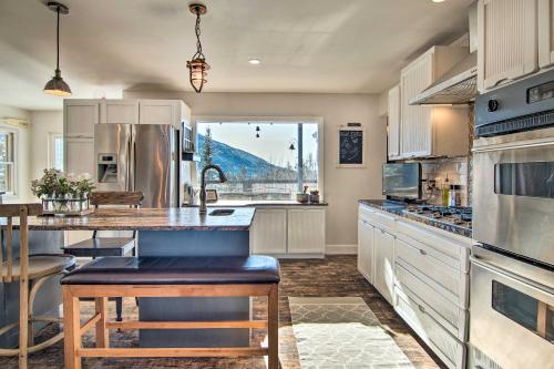 1-Acre Lake Escape with Outdoor Kitchen and Swim Spa! - image 4