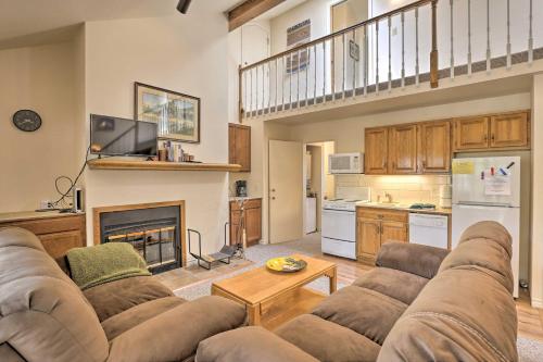Grand Lake Condo with Fireplace Walk to Water! - image 5