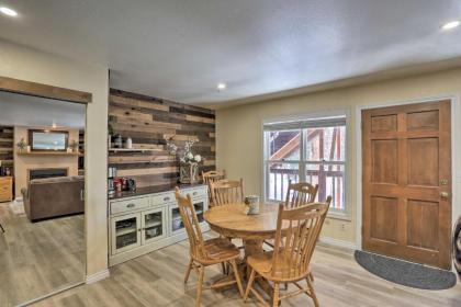 Rustic Mountain Retreat Walk to Grand Lake Marina! - image 10