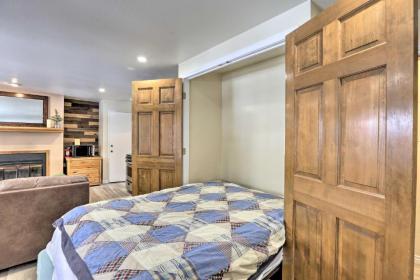 Rustic Mountain Retreat Walk to Grand Lake Marina! - image 13