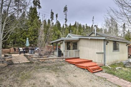 Grand Lake Escape with Fireplace Grill and Deck!