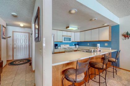 Lakefront Living - image 4