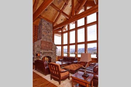 Meadowview Mountain Lodge - image 3