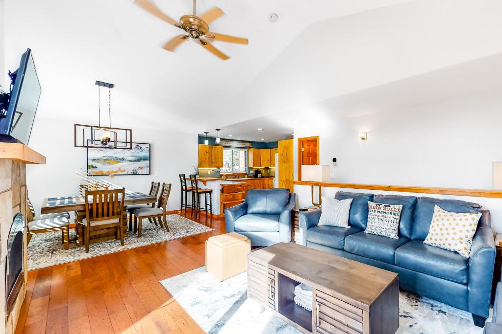 Grand Lake Getaway - image 2