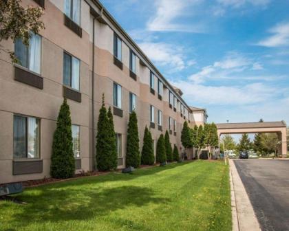Sleep Inn & Suites