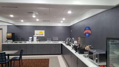 Baymont by Wyndham Grand Rapids Near Downtown - main image