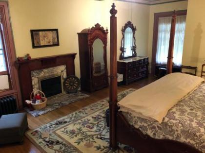 The Parsonage Inn B&B - image 2