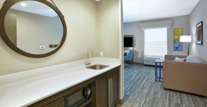 Hampton Inn & Suites Grandville Grand Rapids South - image 4