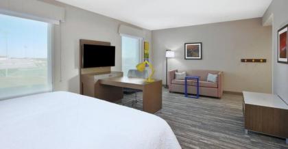 Hampton Inn & Suites Grandville Grand Rapids South - image 6