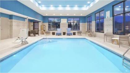 Hampton Inn & Suites Grandville Grand Rapids South - image 7