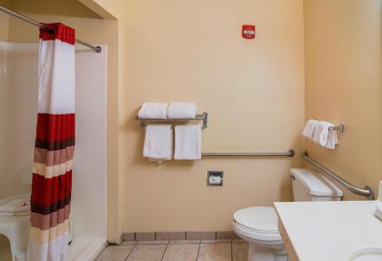 Red Roof Inn South Bend - Mishawaka - image 7