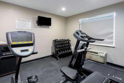 Quality Inn Mishawaka near Notre Dame - image 6