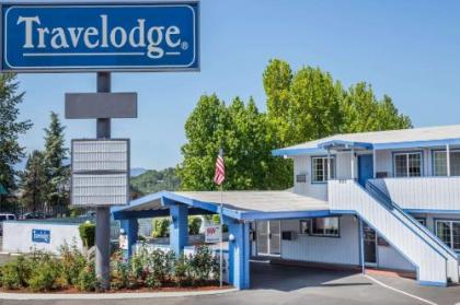 Travelodge by Wyndham Grants Pass - image 1