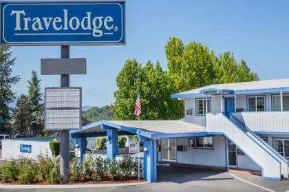 Travelodge by Wyndham Grants Pass - image 2