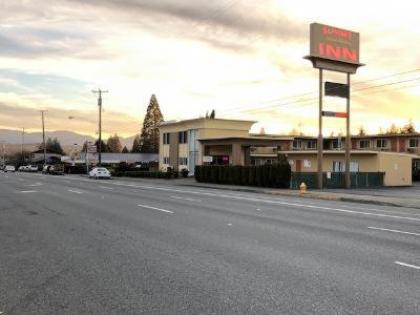 Sunset Inn - image 12
