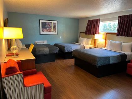 Sunset Inn - image 13